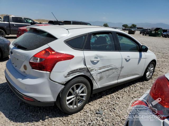 1FADP3K22EL399521 2014 FORD FOCUS photo no. 3