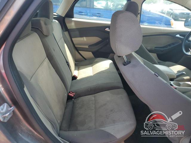 1FADP3K23EL141279 2014 FORD FOCUS photo no. 10