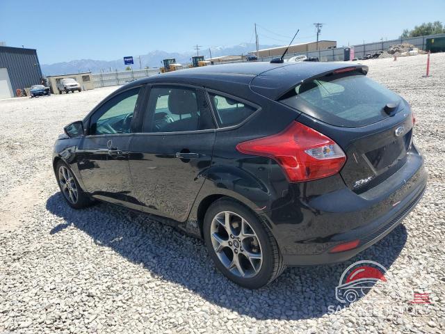 1FADP3K2XEL383762 2014 FORD FOCUS photo no. 2