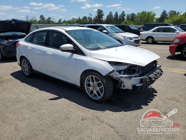 1FADP3F26FL213426 2015 FORD FOCUS photo no. 4