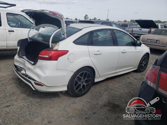 1FADP3F29FL281641 2015 FORD FOCUS photo no. 3