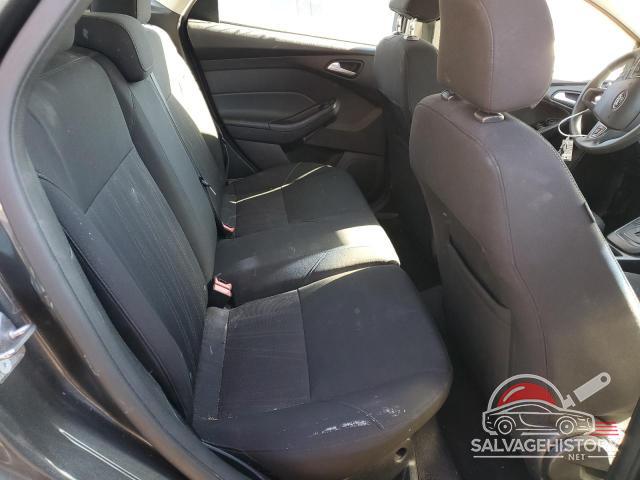 1FADP3K24FL244261 2015 FORD FOCUS photo no. 6