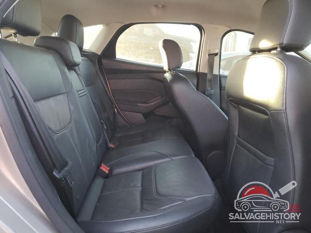 1FADP3K28GL220286 2016 FORD FOCUS photo no. 10