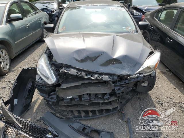 1FADP3E22HL335768 2017 FORD FOCUS photo no. 5