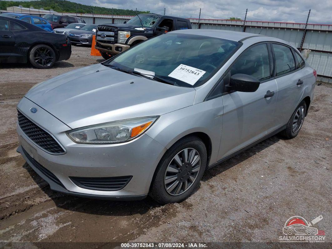 1FADP3E24HL270759 2017 FORD FOCUS photo no. 2