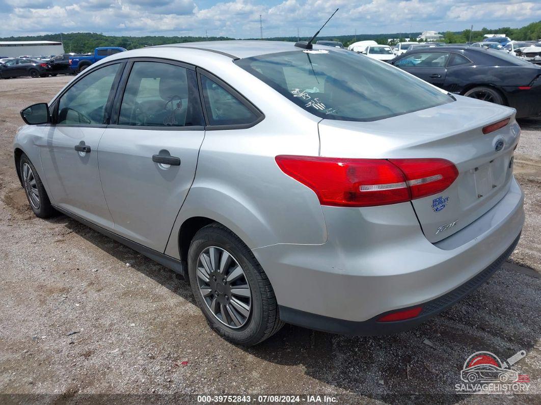 1FADP3E24HL270759 2017 FORD FOCUS photo no. 3