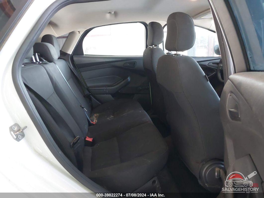 1FADP3E29HL277772 2017 FORD FOCUS photo no. 8