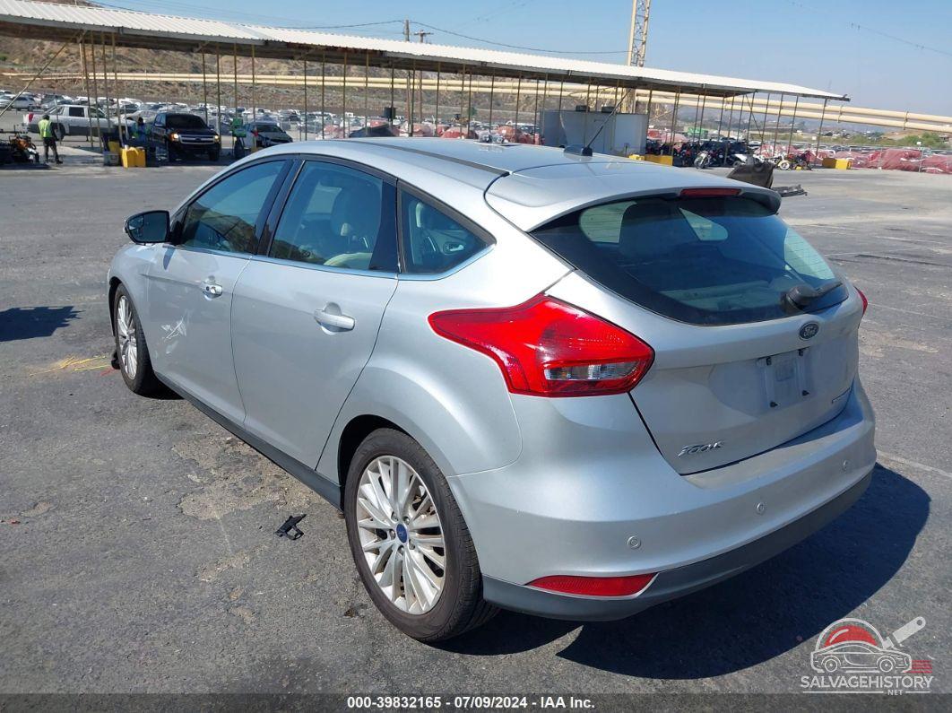 1FADP3N24HL279333 2017 FORD FOCUS photo no. 3