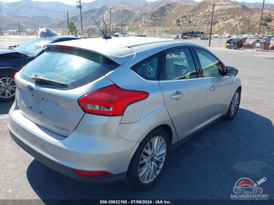 1FADP3N24HL279333 2017 FORD FOCUS photo no. 4