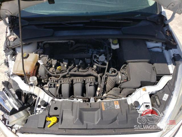 1FADP3K23JL308640 2018 FORD FOCUS photo no. 11