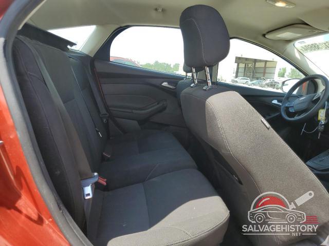 1FADP3K25JL244939 2018 FORD FOCUS photo no. 10