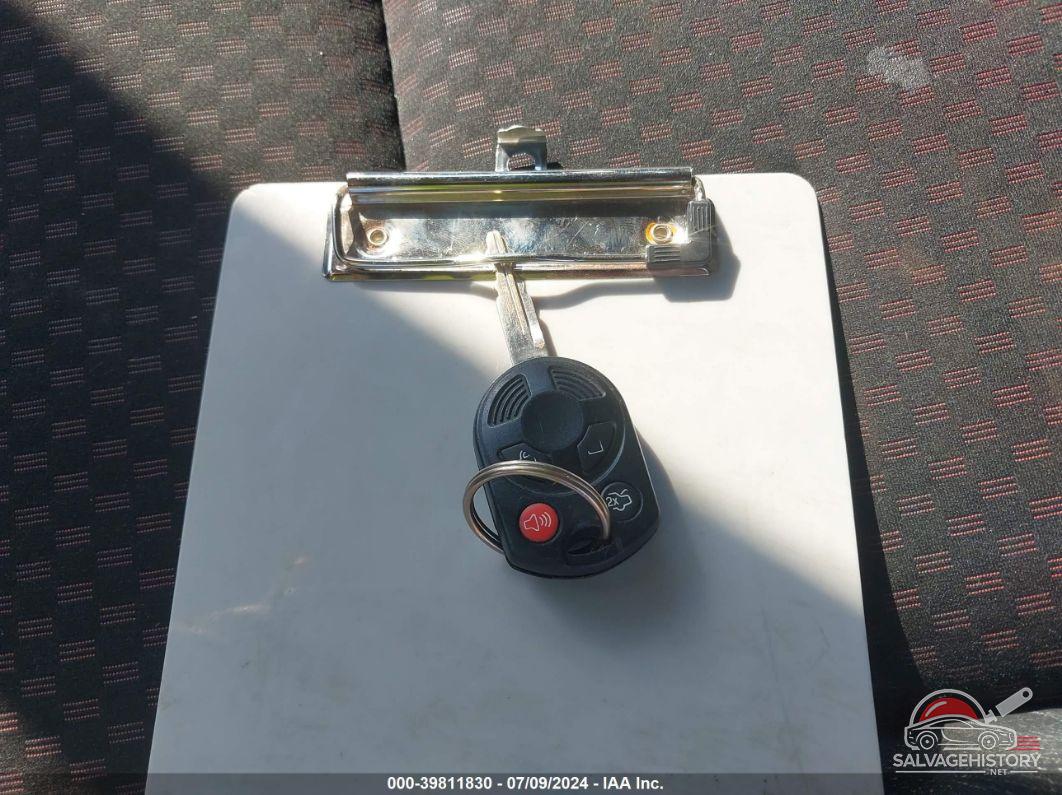 3FAHP07Z28R273817 2008 FORD FUSION photo no. 11
