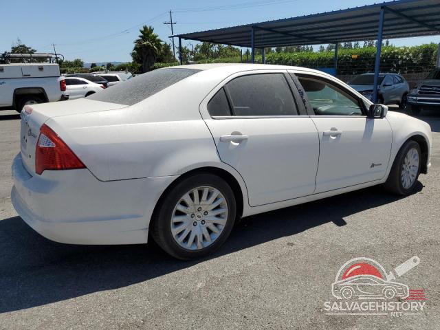 3FADP0L32AR239432 2010 FORD FUSION photo no. 3