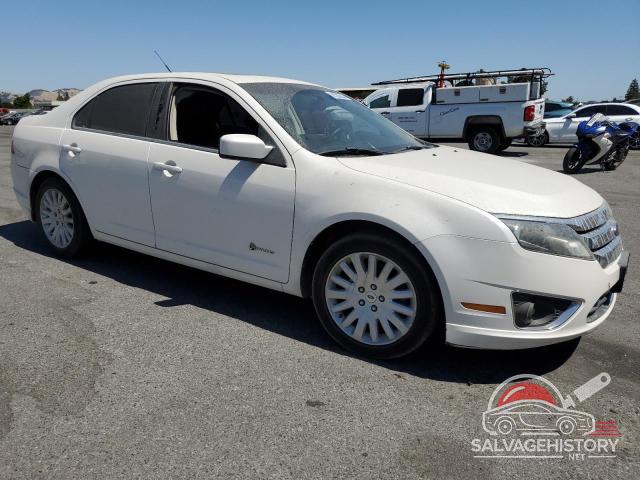 3FADP0L32AR239432 2010 FORD FUSION photo no. 4
