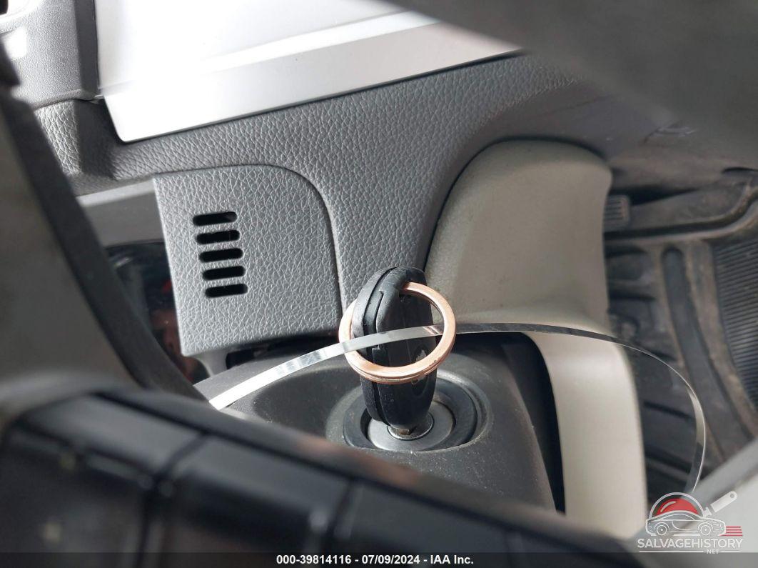 3FAHP0HA0AR309549 2010 FORD FUSION photo no. 11