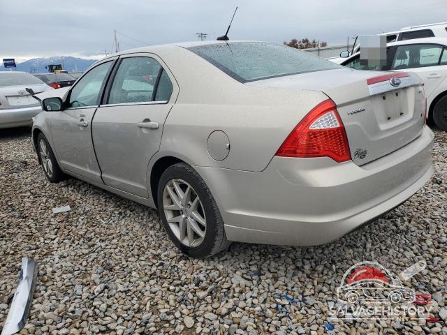 3FAHP0JA5AR320864 2010 FORD FUSION photo no. 2