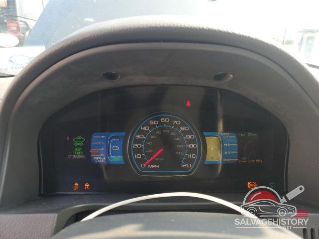 3FADP0L33CR281031 2012 FORD FUSION photo no. 9