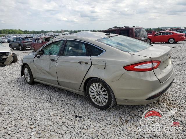 3FA6P0LU2GR168923 2016 FORD FUSION photo no. 2