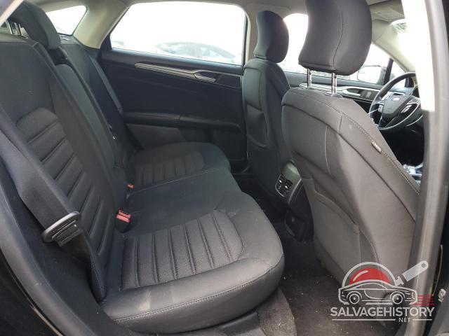 3FA6P0HDXJR144921 2018 FORD FUSION photo no. 10