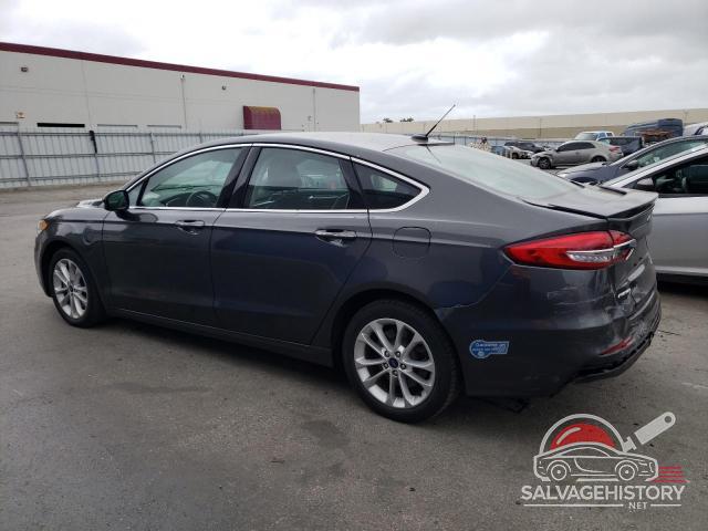 3FA6P0SU1LR264621 2020 FORD FUSION photo no. 2