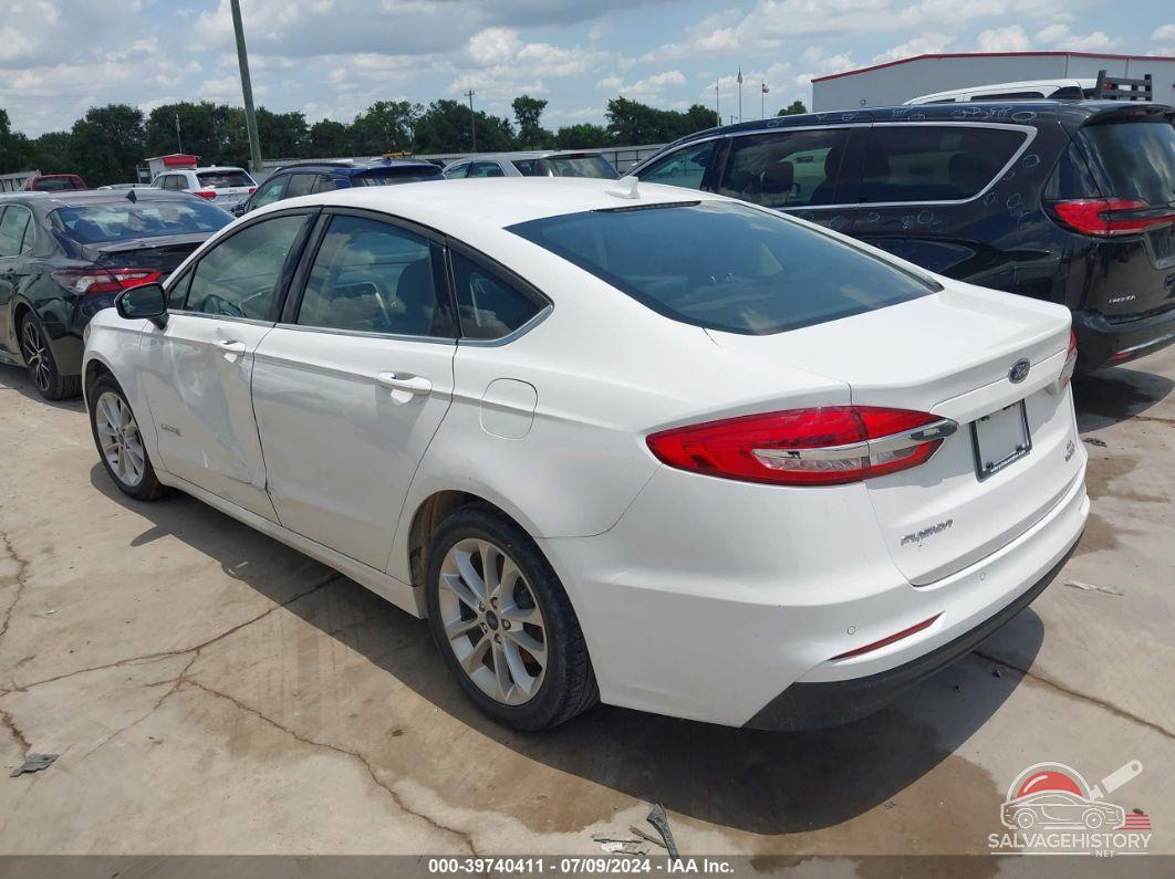 3FA6P0LU2KR182426 2019 FORD FUSION HYBRID photo no. 3