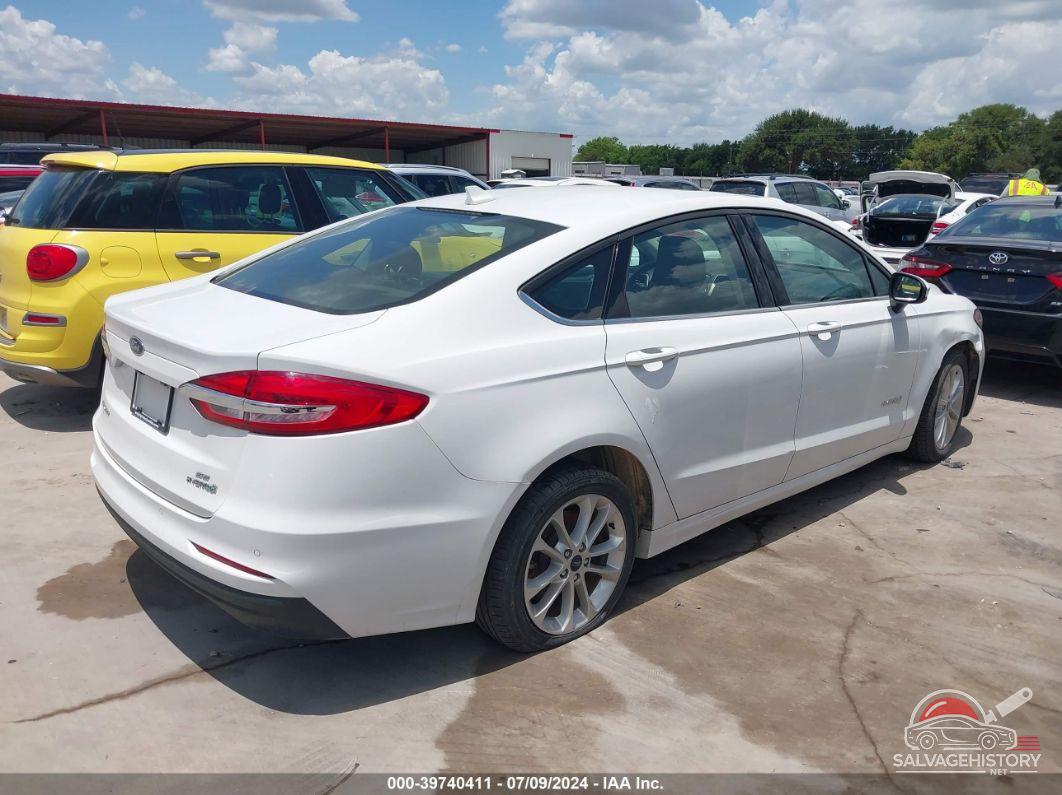 3FA6P0LU2KR182426 2019 FORD FUSION HYBRID photo no. 4