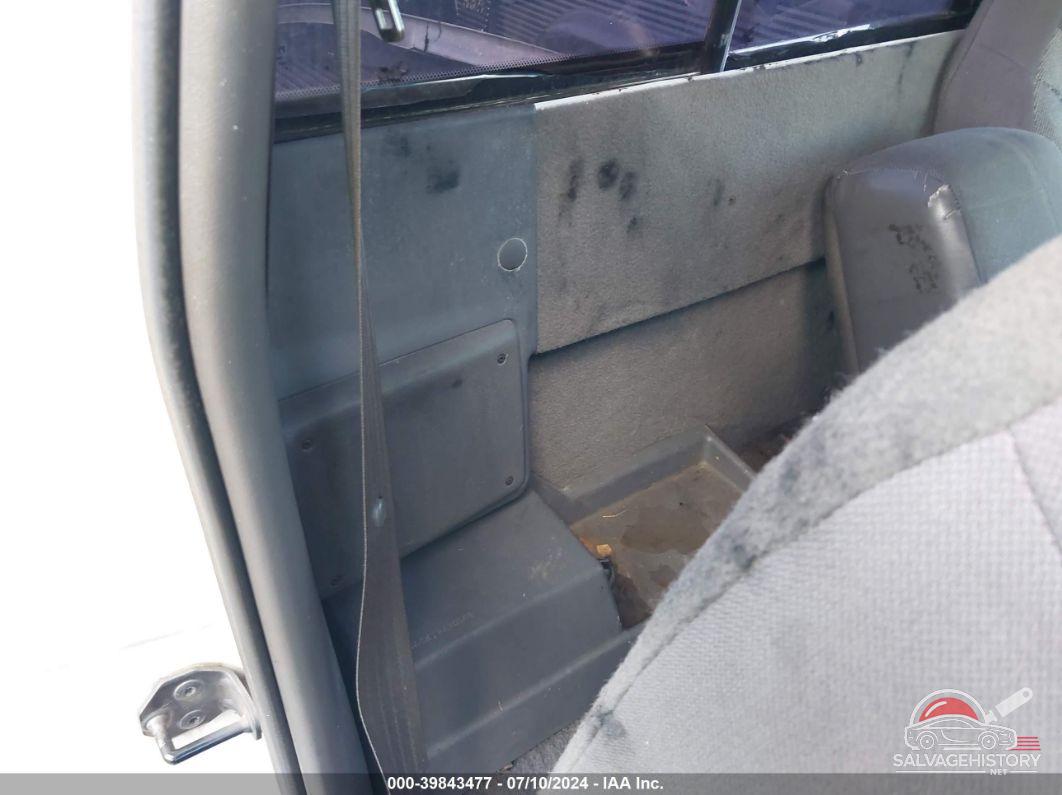 1FTYR10C0YPA47959 2000 FORD RANGER photo no. 8