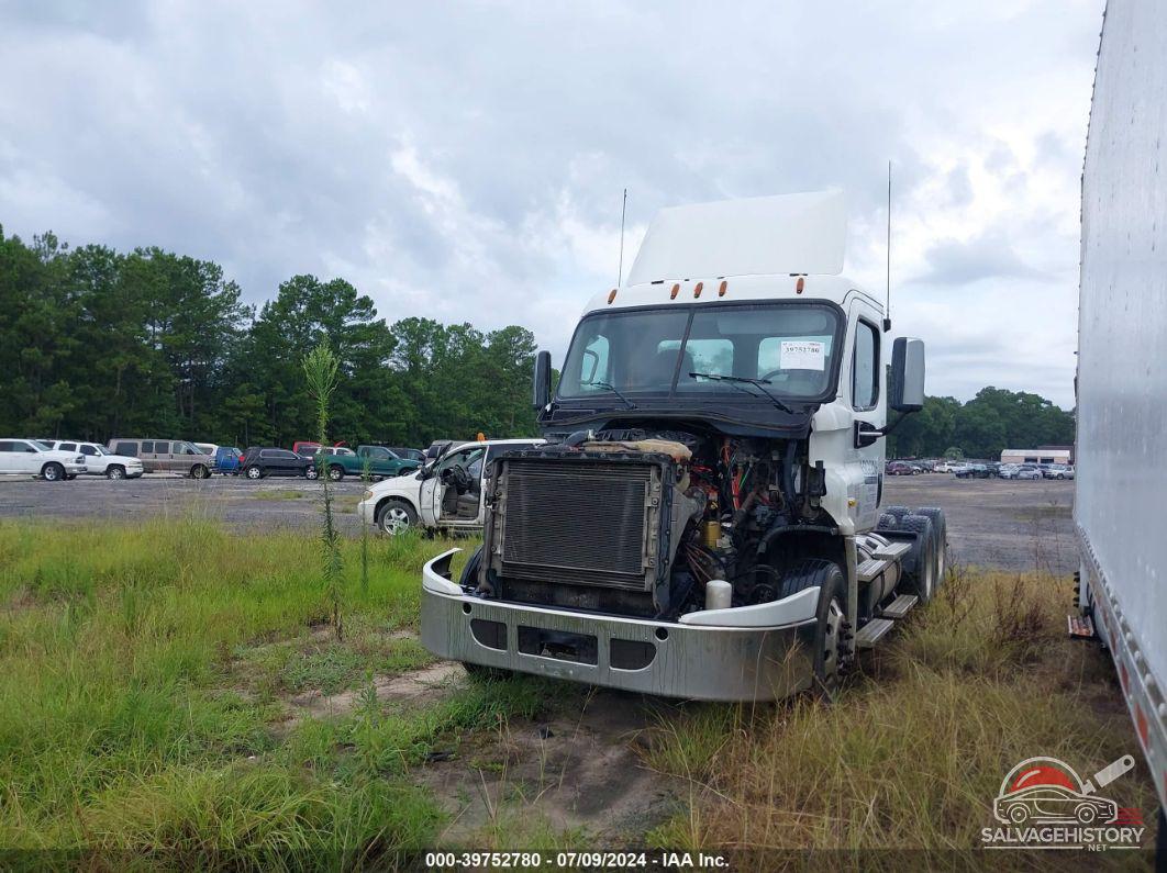 3AKJGEBG5GDHH0341 2016 FREIGHTLINER CASCADIA 125 photo no. 2