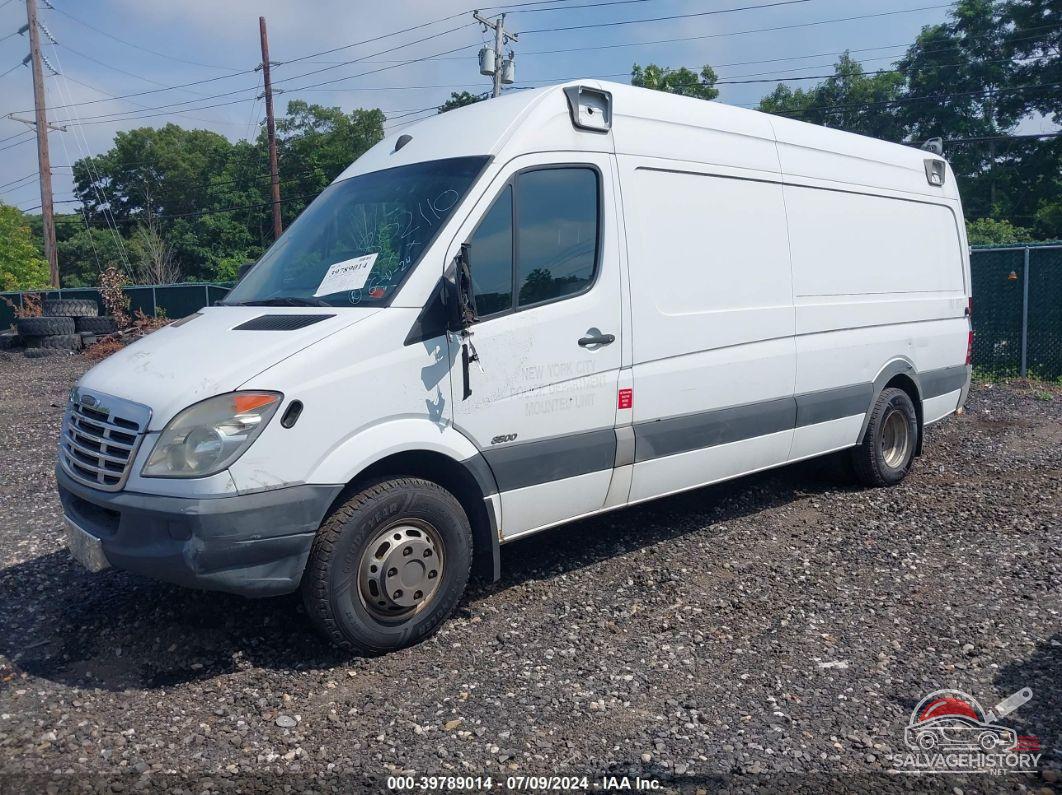WDYPF1CC8A5471041 2010 FREIGHTLINER SPRINTER 3500 photo no. 2