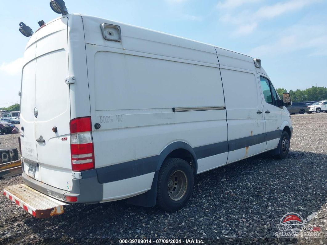 WDYPF1CC8A5471041 2010 FREIGHTLINER SPRINTER 3500 photo no. 4