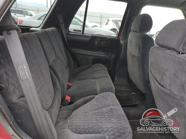 1GKDT13W212206235 2001 GMC JIMMY photo no. 10