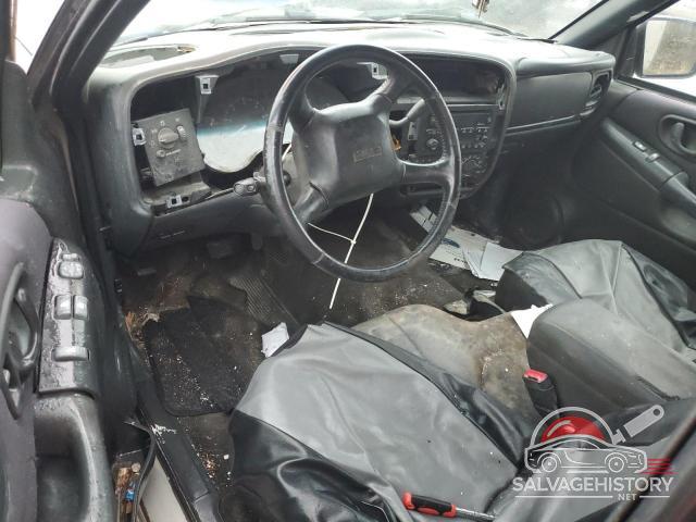 1GTCS19X438105238 2003 GMC SONOMA photo no. 8