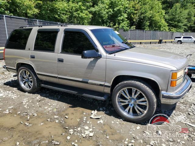 1GKEK13R0WJ714816 1998 GMC YUKON photo no. 4