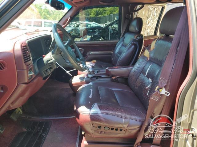 1GKEK13R0WJ714816 1998 GMC YUKON photo no. 7