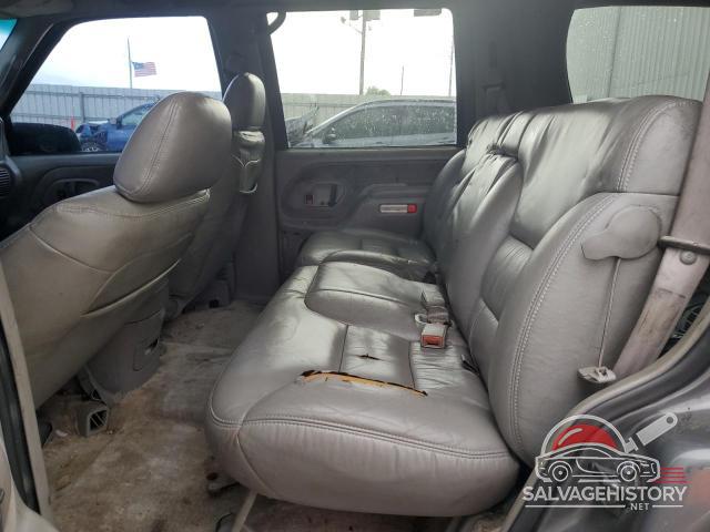 1GKEC13R1XR513670 1999 GMC YUKON photo no. 10