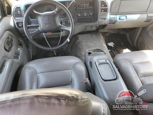 1GKEK13R1XJ700635 1999 GMC YUKON photo no. 8