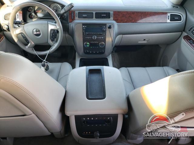 1GKUKKE33AR256371 2010 GMC YUKON photo no. 8
