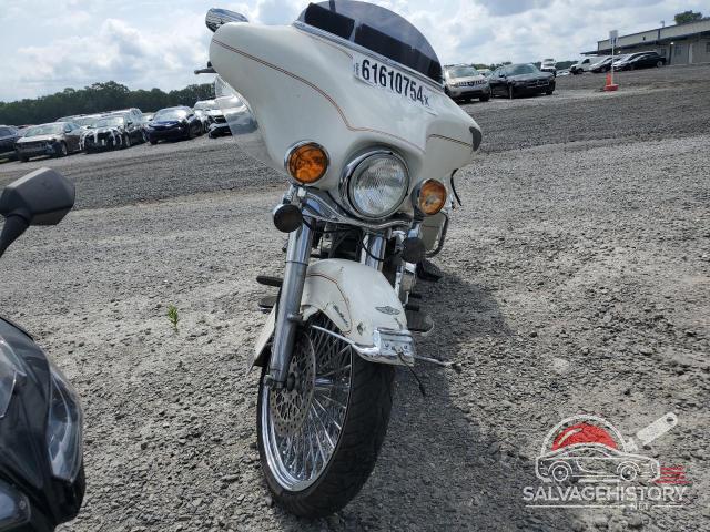 1HD1FLW163Y623955 2003 HARLEY-DAVIDSON FL photo no. 2