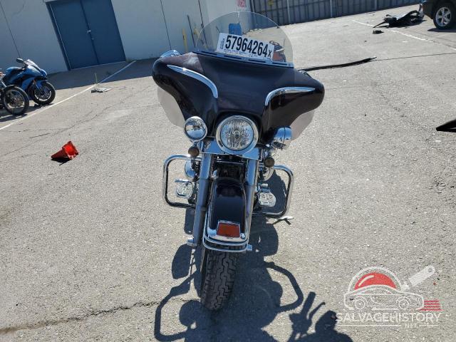 1HD1FCW135Y600071 2005 HARLEY-DAVIDSON FL photo no. 2