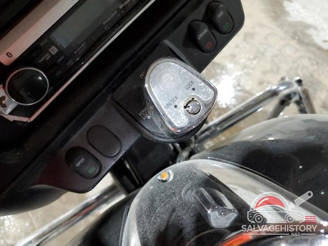 1HD1KB4169Y611905 2009 HARLEY-DAVIDSON FL photo no. 8