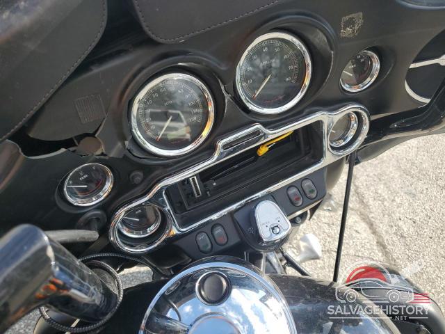 1HD1FC412AB669821 2010 HARLEY-DAVIDSON FL photo no. 7