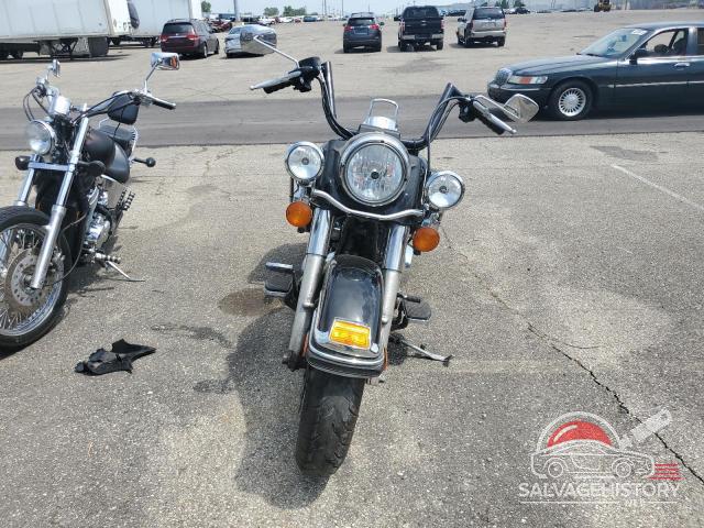 1HD1FHM13BB626331 2011 HARLEY-DAVIDSON FL photo no. 2