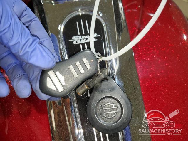 1HD1KRC17HB644228 2017 HARLEY-DAVIDSON FL photo no. 8