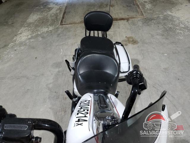 1HD1KRC1XHB637340 2017 HARLEY-DAVIDSON FL photo no. 5