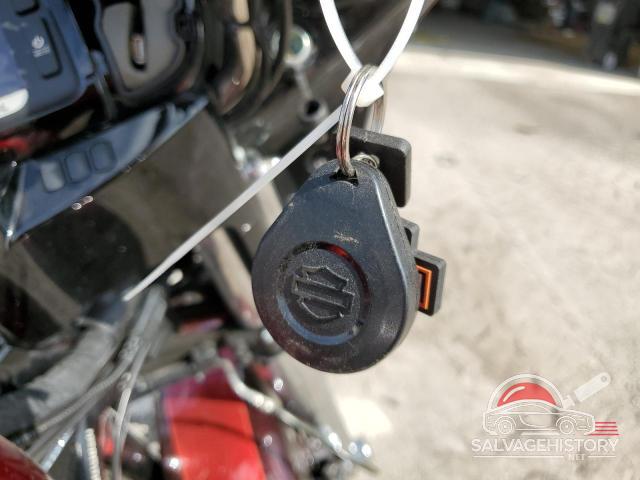 1HD1KED1XJB641529 2018 HARLEY-DAVIDSON FL photo no. 8