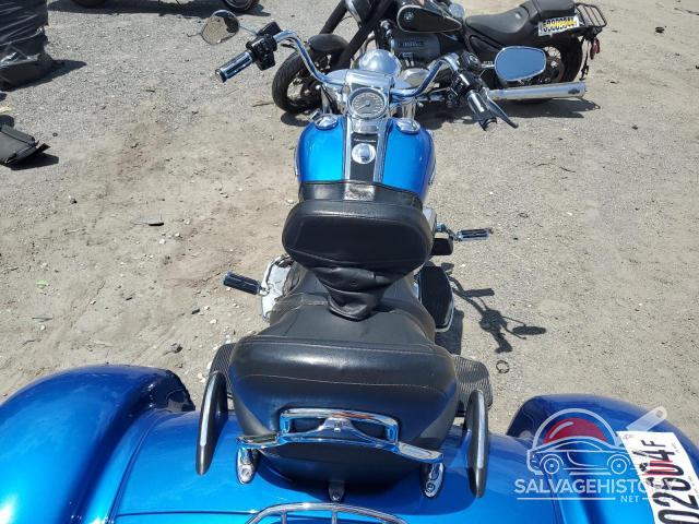 1HD1MCC15JB853089 2018 HARLEY-DAVIDSON FL photo no. 6