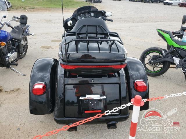 1HD1MAF10NB852616 2022 HARLEY-DAVIDSON FL photo no. 4