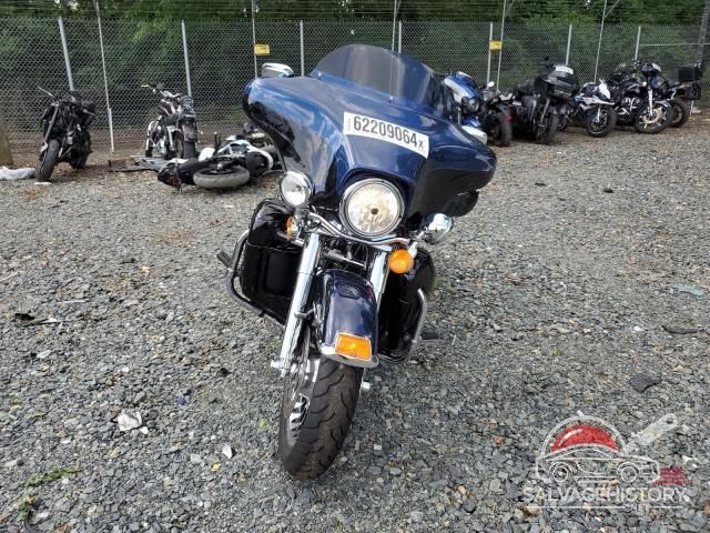 1HD1KEM12DB674058 2017 HARLEY-DAVIDSON FLHTK ELEC photo no. 2