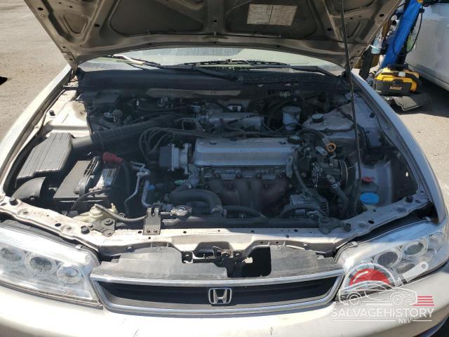 1HGCD5689TA100996 1996 HONDA ACCORD photo no. 11
