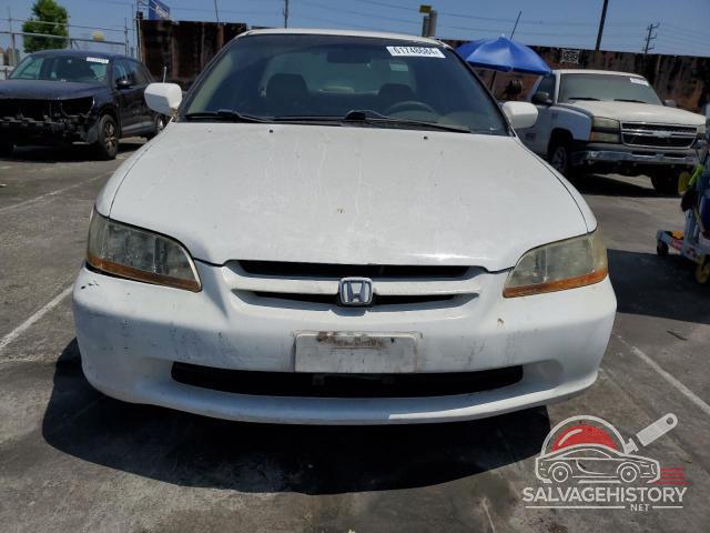 1HGCG5647WA221938 1998 HONDA ACCORD photo no. 5